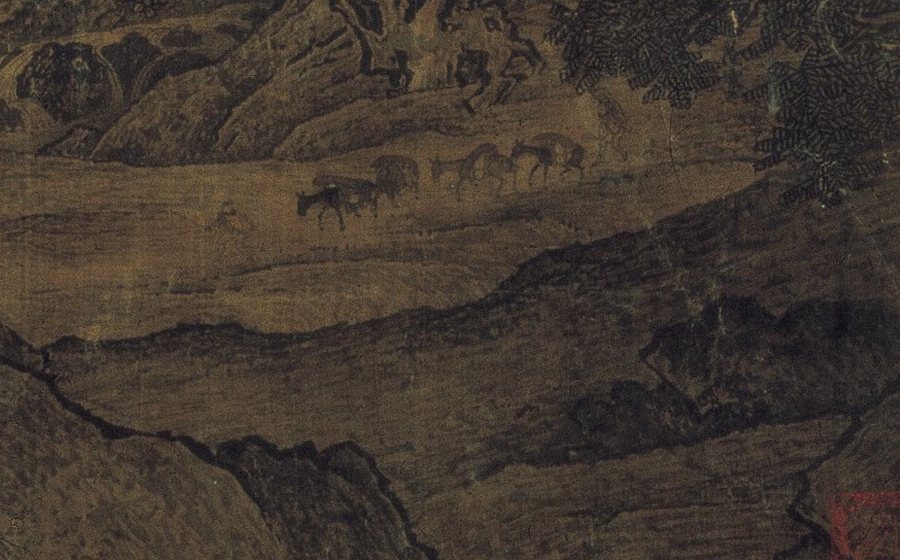 画面右下部局部:几头驮货的骡子和赶骡人沿溪边小路前行。
