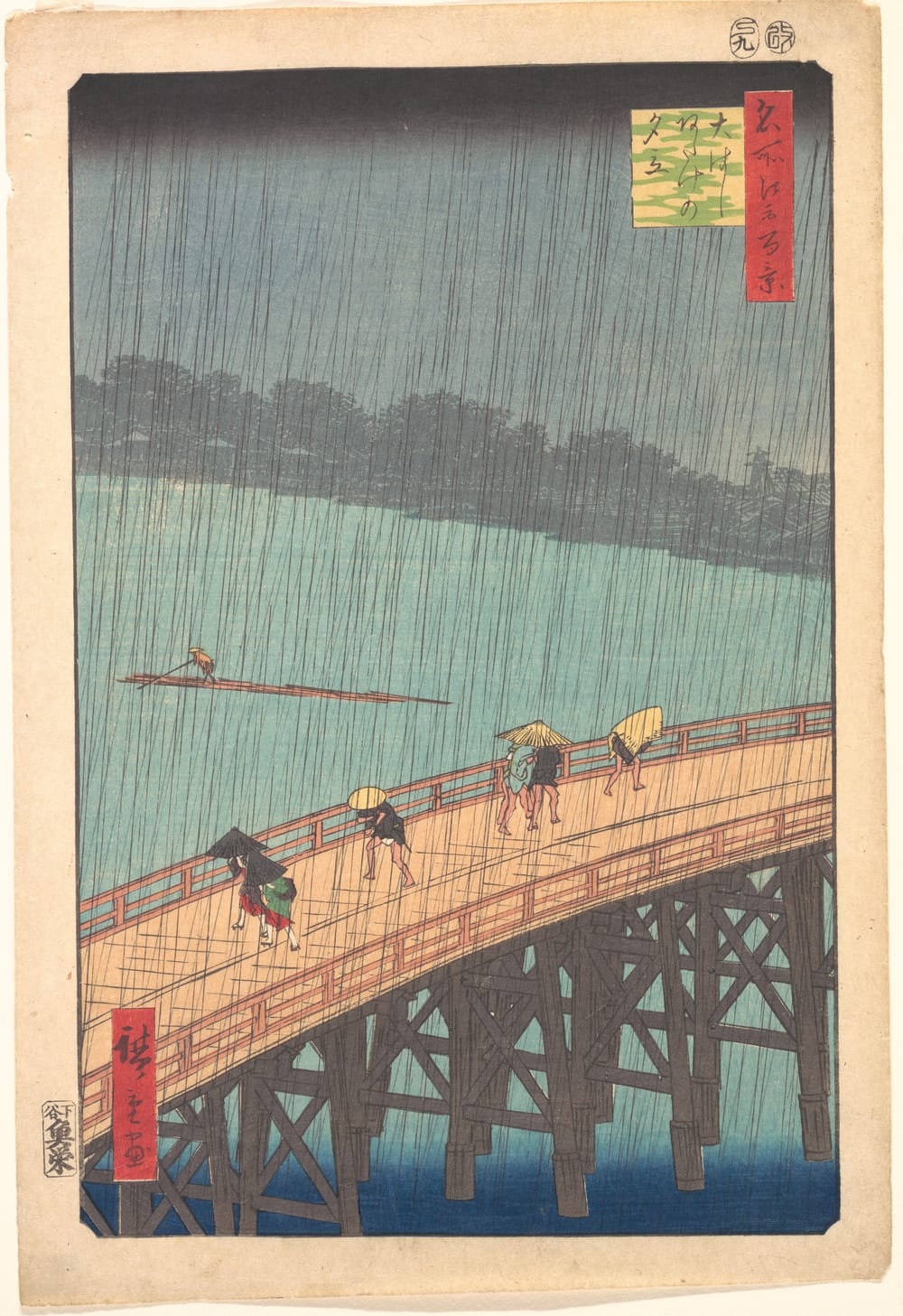 一幅竖长的风景版画：一座木桥斜着横过画面下部，桥上几个行人打着伞、低头赶路；密密的细线从天而降，是骤雨；河面上漂着一只木筏，对岸是一片灰蓝的树影。天空上方是深色的云。