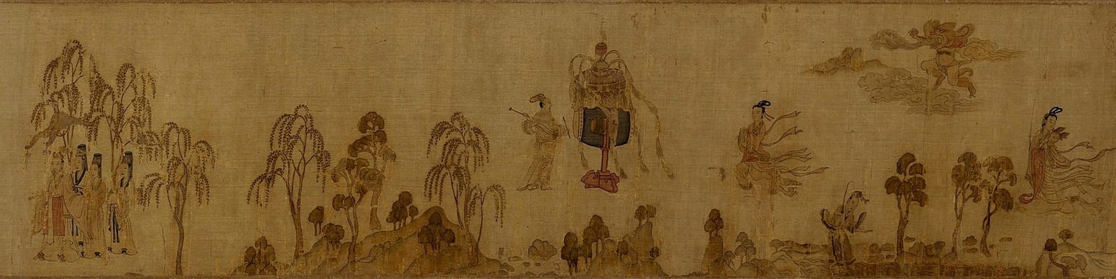 一段长卷画：左边一群穿长袍的人站在几棵垂柳下；中间一列小树和山石，人比树还高；右边一位女子衣带飘飘，像飘在空中，旁边还有一位乘着云气的神人。